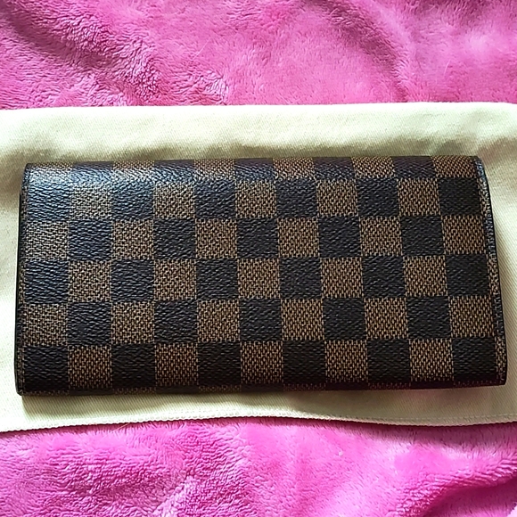 Louis Vuitton wallet - Picture 7 of 11
